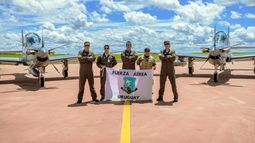 Llegaron a Uruguay los dos primeros aviones comprados por la Fuerza Aérea a la empresa brasileña Embraer