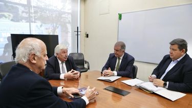 Las autoridades de AFE presentaron este viernes ante el fiscal de Corte, Juan Gómez, una denuncia penal contra autoridades anteriores del organismo.