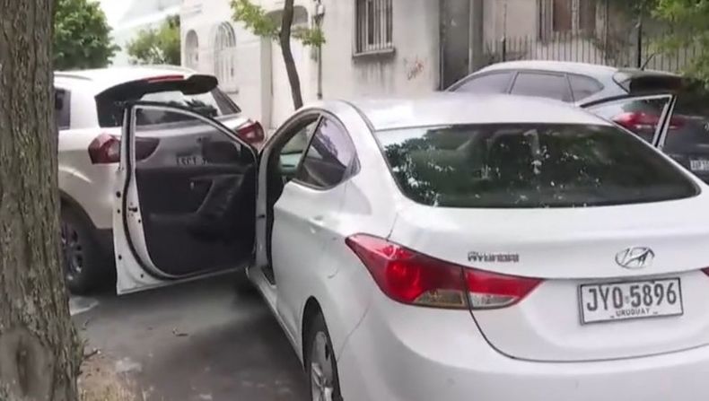 Tres delincuentes fueron perseguidos por la Policía, chocaron y uno fue detenido
