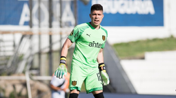 El arquero de Peñarol, Kevin Dawson.