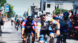 Leonel Rodríguez volvió a ganar, esta vez la etapa 8 de la Vuelta Ciclista