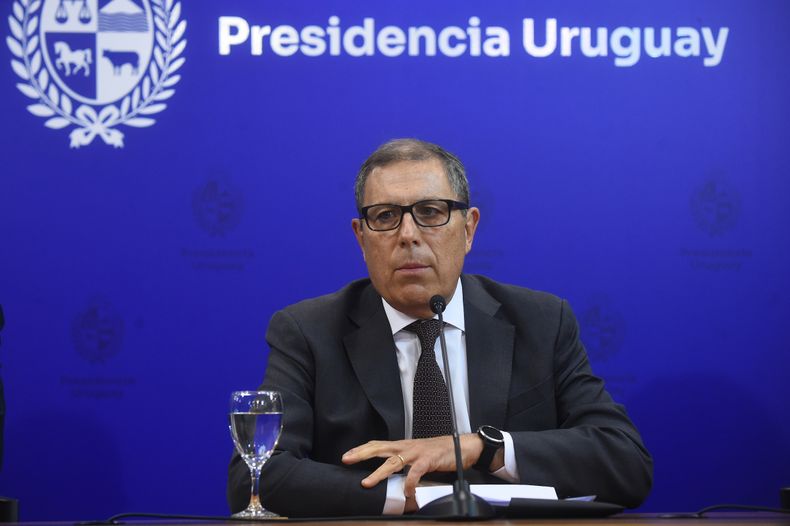 Oddone confirmó aumento en los combustibles, aunque resaltó que "la idea es seguir suavizando el efecto"
