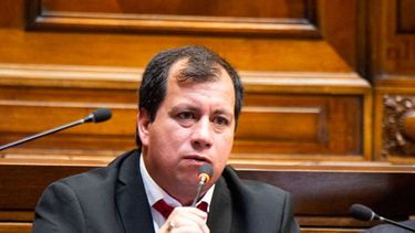 Omar Estévez es el primer positivo de COVID-19 en Diputados