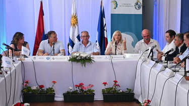 El Congreso de Intendentes sesionó en Rocha, participó la presidente de la República en ejercicio, Beatriz Argimón.