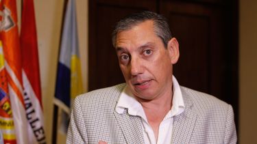 El embajador Carlos Enciso salió de cuidados intensivos