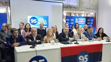 “Este Frente Amplio es cada vez más amplio”, destacó Yamandú Orsi | @tato_olmos