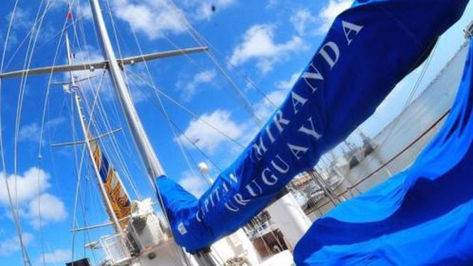 Velero escuela de Uruguay visita Cuba