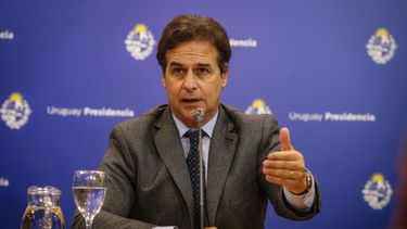 Luis Lacalle Pou desdramatizó la situación con Federico Valverde por la foto en el Centenario.