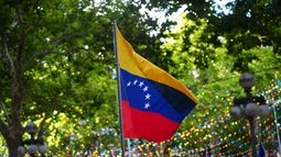 Legisladores de la oposición respaldaron a Yamandú Orsi tras las críticas del canciller venezolano