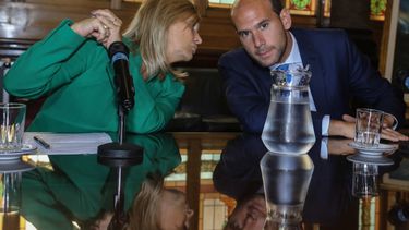 Argimón convoca a sesión extraordinaria por leyes urgentes