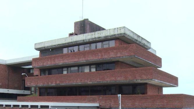 Trabajadores nucleados en AEBU realizan paro