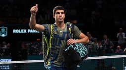 Alcaraz renuncia por desgarro muscular al Masters y la Davis