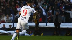 Leyenda del fútbol mundial se rindió a los pies de Suárez tras el gol clásico