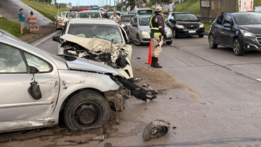 conductora invadio carril en ruta 1 y provoco fuerte choque frontal: espirometria resulto positiva