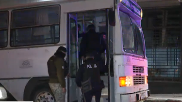 El Mides y la Policía asisten a personas que están en situación de calle