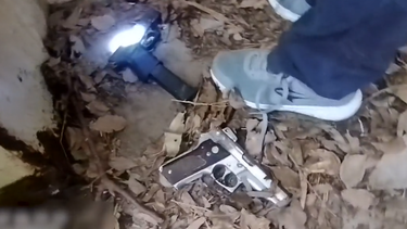 Joven a prisión tras ser detenido con armas de la Policía en una moto robada.