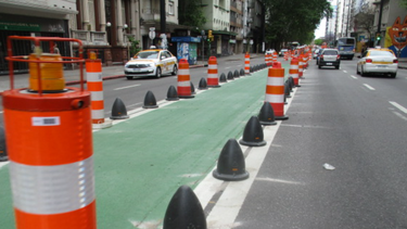 Ciclovía en la avenida 18 de Julio.
