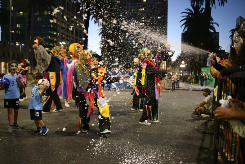 Calles cortadas por desfile