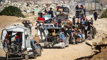 Miles de palestinos regresaron a Gaza; Hamás anticipa conversaciones difíciles en plan de paz