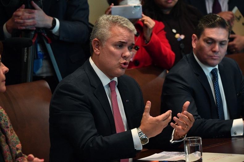 El presidente colombiano, Iván Duque, dejará un país con severas dificultades en la frontera.