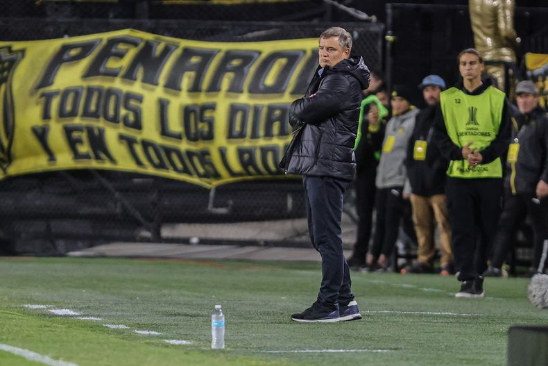 Diego Aguirre: Son riesgos, pero los voy a tomar siempre que haya una competencia internacional.