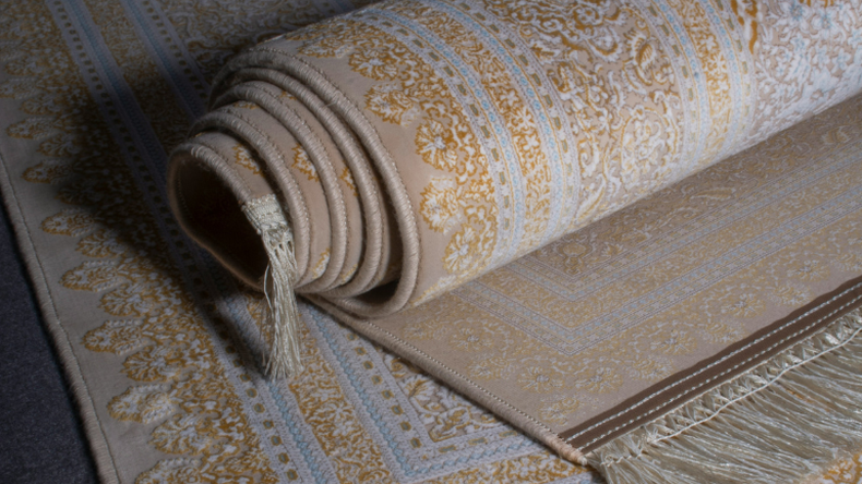 ¿Cómo eliminar manchas de la alfombra?