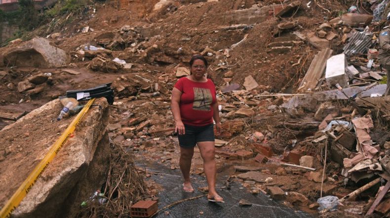 Muertos por lluvias en ciudad brasileña de Petrópolis llegan a 204