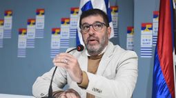 El presidente del Frente Amplio, adelantó que presentarán decenas de propuestas durante este mes.