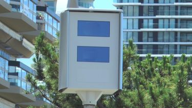 Colocaron nuevo radar en una peligrosa curva de la rambla en Punta Gorda