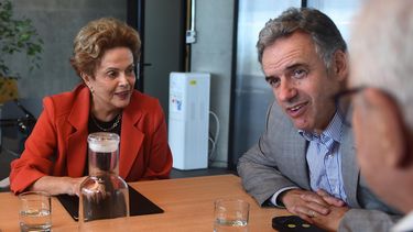 Yamandú Orsi explicó el alcance de lo conversado con Dilma e informó cómo viene la transición