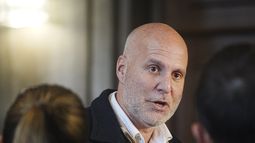 El intendente de Canelones defendió acople de pago de multas y patentes y dijo que no es con fin recaudatorio