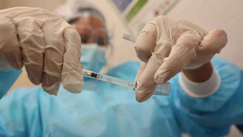 Habilitaron agenda para tercera dosis en personal de salud y mayores de 60 años