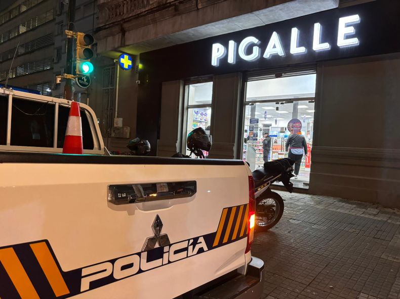 Robo piraña en Tres Cruces y persecución culminó con los autores detenidos en la zona de Malvín Norte