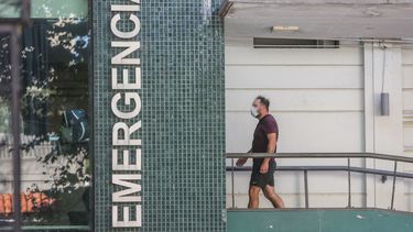 COVID-19 en Uruguay: aumentaron fallecimientos e internados