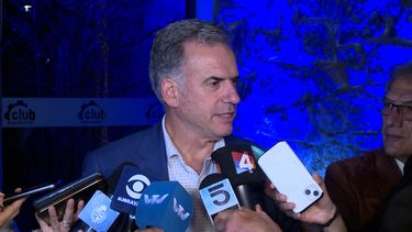 Yamandú Orsi dijo que no se puede meter en las decisiones que el Frente Amplio tome con ediles de Salto