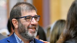 Fernando Pereira opinó que, con el contrato con Cardama, nos embromaron como país y pidió modestia