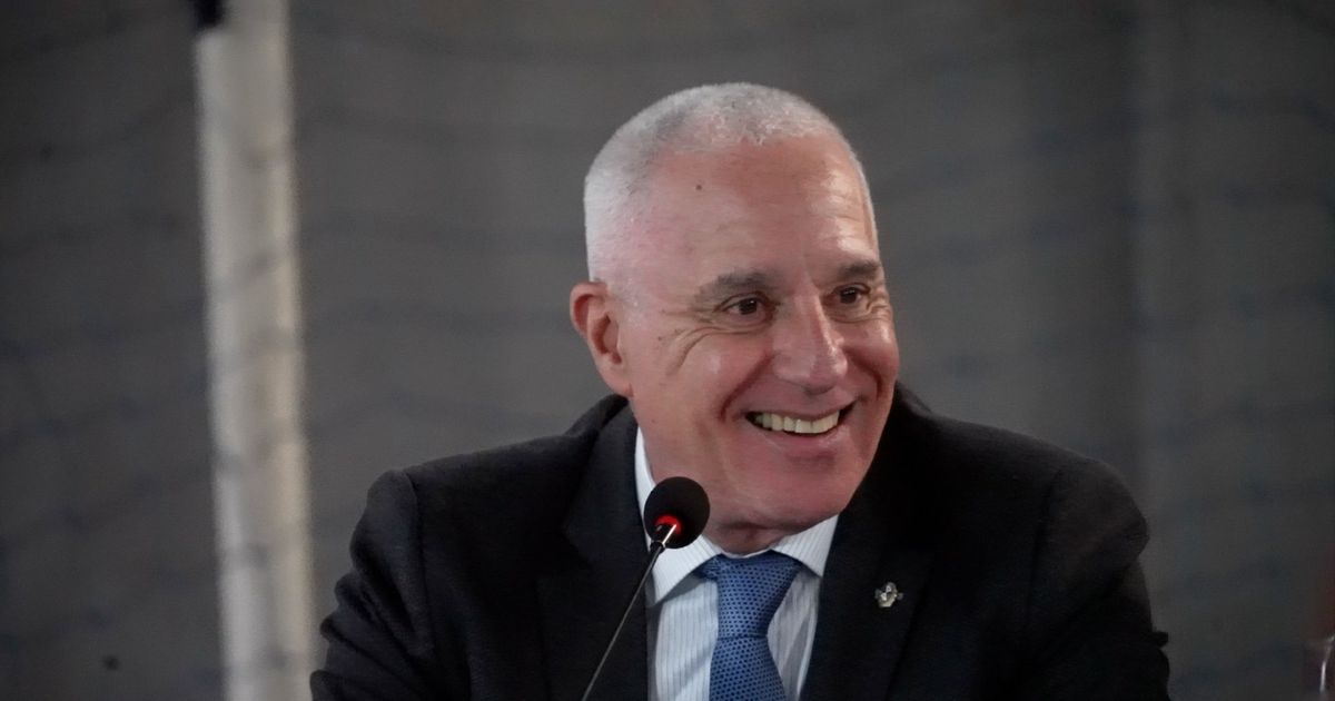 Carlos Negro sostuvo que la alerta por las amenazas en liceos se mantiene: 