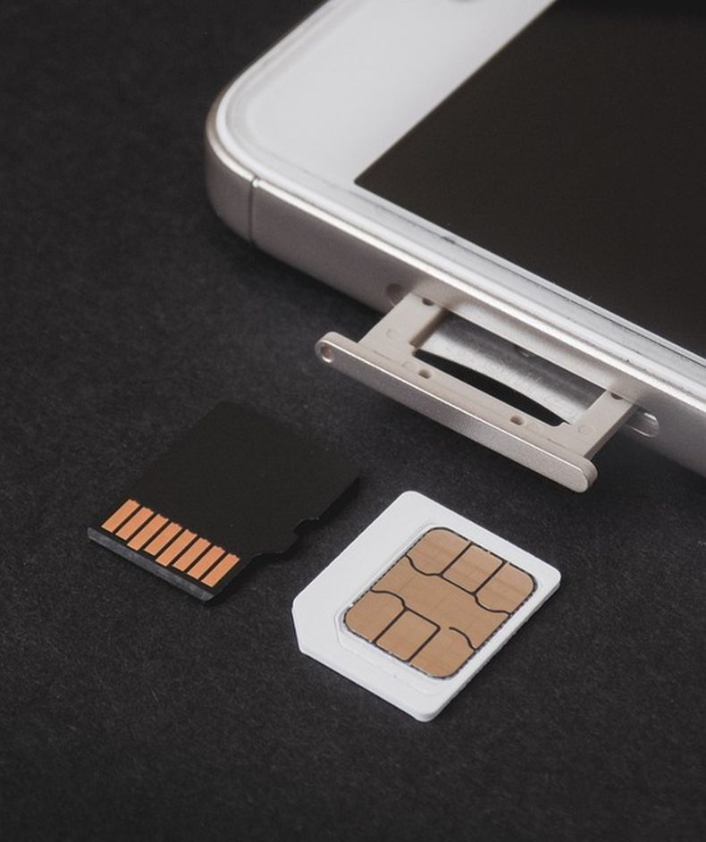 sim card 4475682 640jpg