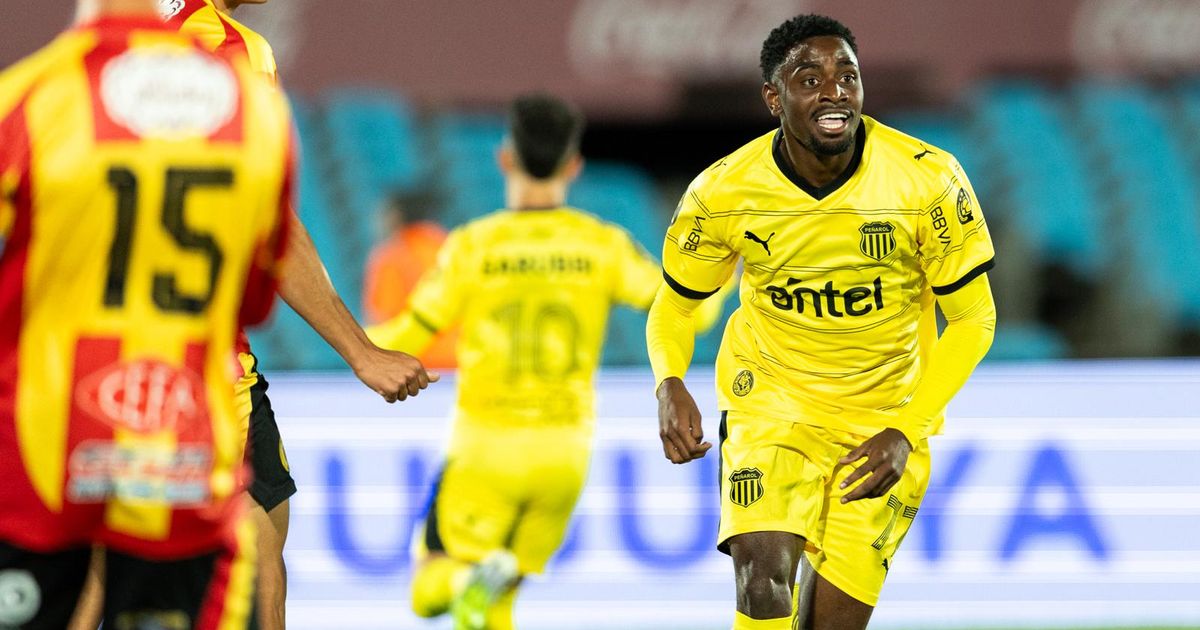 Peñarol venció 2-0 a Progreso por el Apertura: el carbonero contó con doblete colombiano en el Centenario