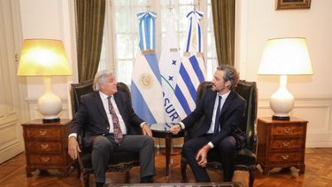 El canciller uruguayo Francisco Bustillo y su par argentino Santiago Cafiero se reunieron en Buenos Aires.