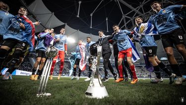 Políticos y deportistas saludaron a los campeones del mundo | @uruguay