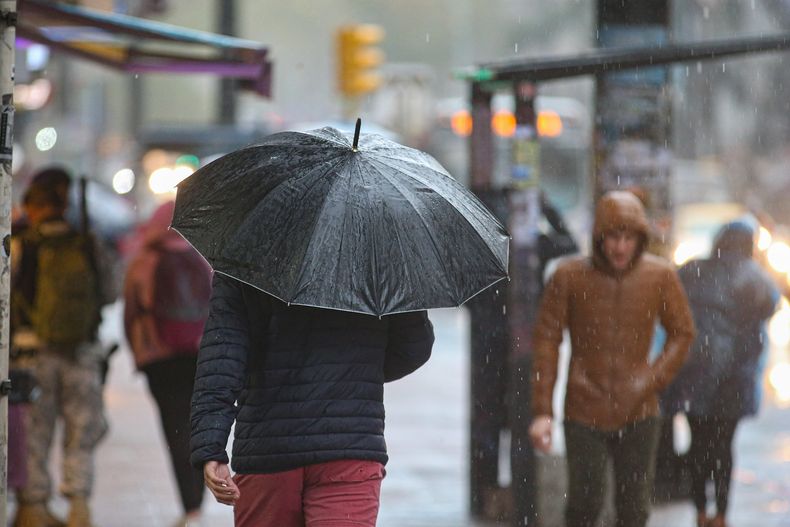 Doble alerta de Inumet por tormentas fuertes y puntualmente severas