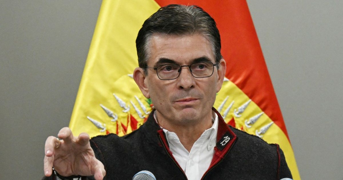El presidente de Bolivia anunció una reforma de su Ejecutivo luego de semanas de huelgas y protestas