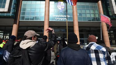 Senadores reciben a trabajadores de la pesca por conflicto en el sector; los empresarios no asistirán