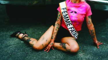 Mon Laferte lanzó su nuevo álbum Femme Fatale, que combina jazz con elementos de pop alternativo Mon Laferte lanzó su nuevo álbum Femme Fatale, que combina jazz con elementos de pop alternativo