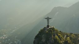 Agencias de viaje y vuelos agotados por Semana de Turismo.