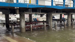 Crecida de la marea inundó zona del puerto de Punta del Este