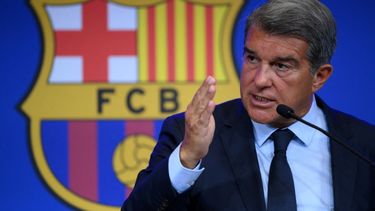 Tuve la esperanza de que Messi jugara gratis, dice el presidente del Barça