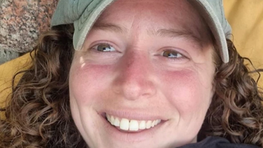 Shani, de 28 años de edad, fue secuestrada por Hamás desde el 7 de octubre.