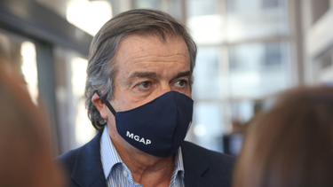 Uriarte exhorta a trabajadores rurales a recibir vacuna anticovid